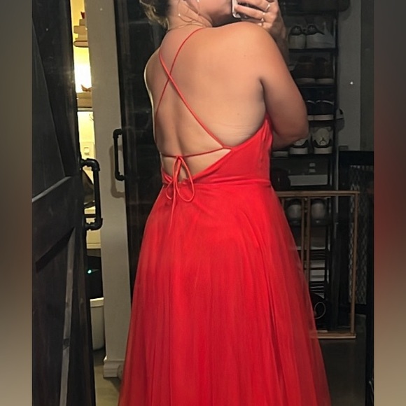 Ballerina Style Red Dress, Size Large - Picture 6 of 6